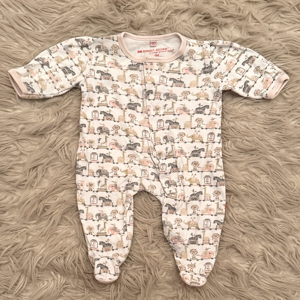 Magnificent Baby Magnetic Footie Size 3 Months